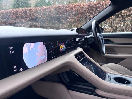 2022 Porsche Taycan - thumbnail 20