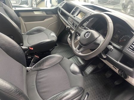 2018 Volkswagen Transporter - thumbnail 13