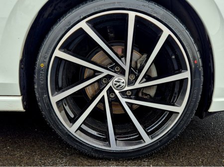 2023 Volkswagen Golf 2.0 TDI LIFE €26,995 thumbnail