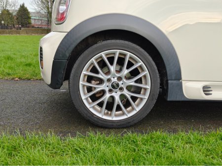 2015 MINI Convertible ZM32 2DR ONE €11,950 thumbnail