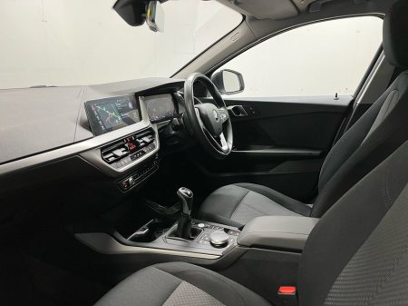 2023 BMW 1 Series 118i SE - Parking Sensors - Panoramic Sunroof - Climate Control - Cruise Control - Apple CarPlay/Android Auto €29,750 thumbnail