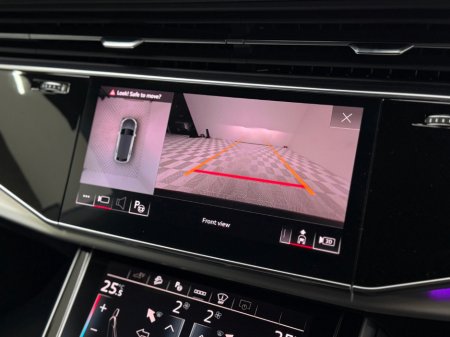 2024 Audi Q8 55 TFSI E S LINE 375HP QUATTRO €87,990 thumbnail