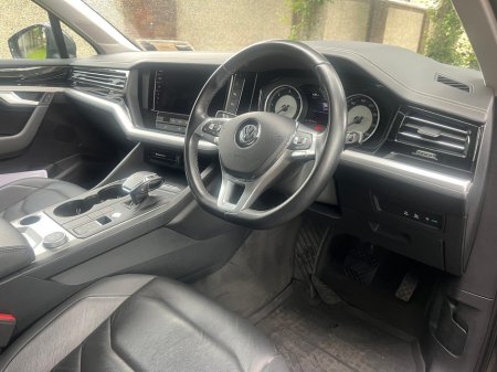 2019 Volkswagen Touareg 3.0 TDI 4M 231HP 5DR AU AUTO €35,950 thumbnail