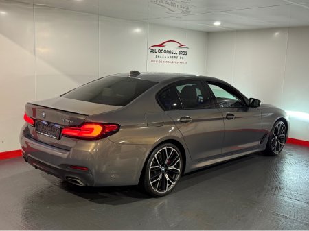 2023 BMW 5 Series - thumbnail 7