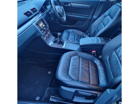 2014 Volkswagen Passat  €6,450 thumbnail