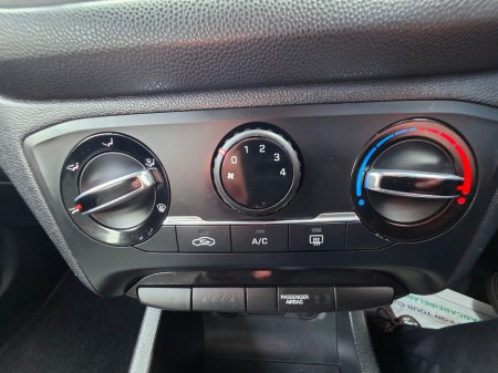 2016 Hyundai i20 - thumbnail 15