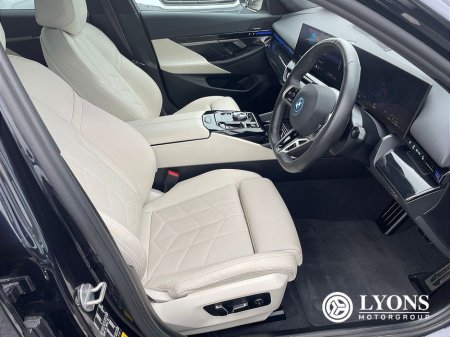 2024 BMW 5 Series 530e M Sport Pro Saloon €62,950
