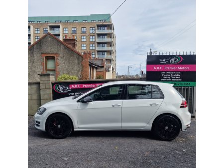 2013 Volkswagen Golf - thumbnail 5