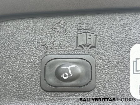 2018 Ford Kuga - thumbnail 9