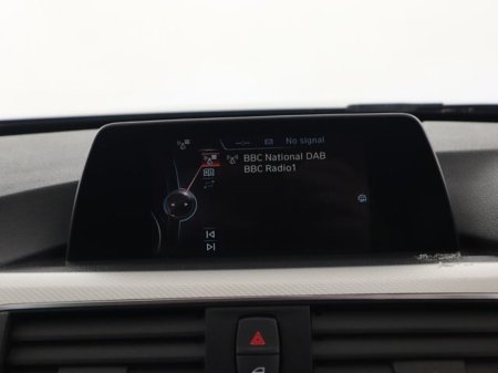 2015 BMW 3 Series - thumbnail 11