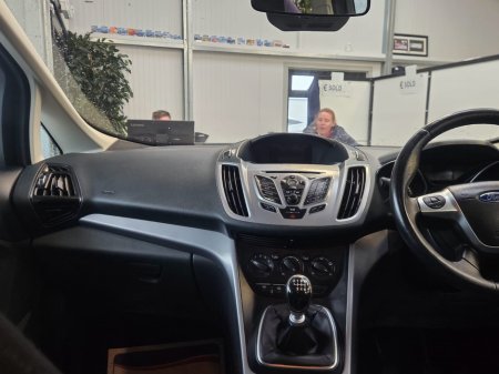 2015 Ford Grand C-Max - thumbnail 11