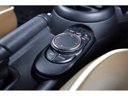 2017 MINI Hatch - thumbnail 23