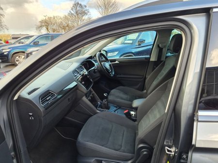 2019 Volkswagen Tiguan - thumbnail 3