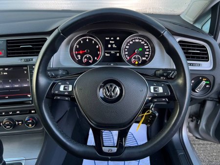 2015 Volkswagen Golf - thumbnail 4