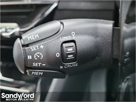 2023 Peugeot 2008 1.2 AUTOMATIC ALLURE Puretech*LOW KMS* €27,950 thumbnail