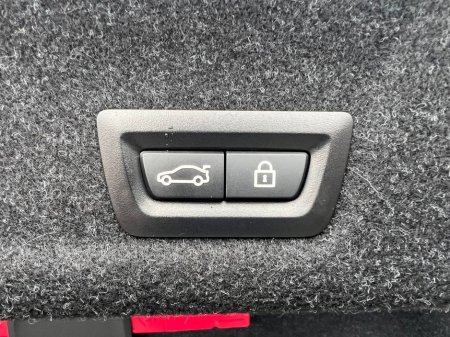 2021 BMW 3 Series - thumbnail 15