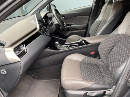 2023 Toyota C-HR - thumbnail 7