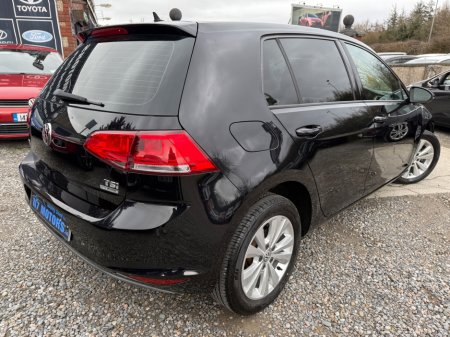 2014 Volkswagen Golf - view 4