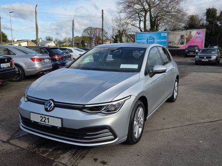 2022 Volkswagen Golf LIFE TDI €25,950 thumbnail