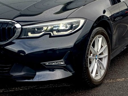 2022 BMW 3 Series - thumbnail 13