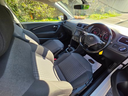 2017 Volkswagen Polo - thumbnail 9