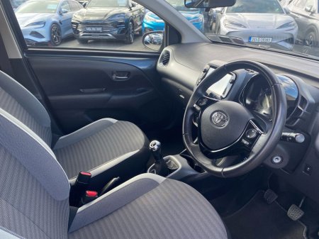 2020 Toyota Aygo - thumbnail 9