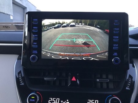 2021 Toyota Corolla LUNA SPORT - GRANDONS €24,995 thumbnail