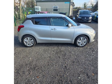 2017 Suzuki Swift 1.2 GLX Automatic €11,950 thumbnail