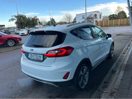 2020 Ford Fiesta - view 3