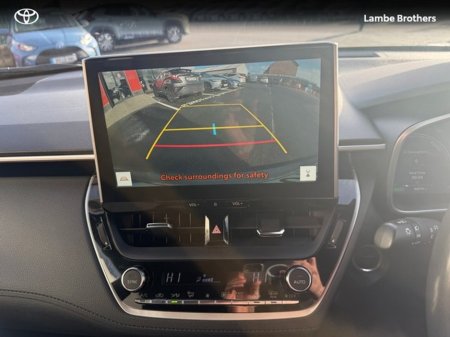 2023 Toyota Corolla Cross CROSS SPORT 1. 1.8 4DR AUTO €34,950 thumbnail