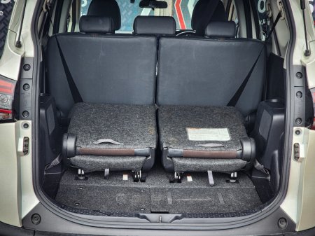 2019 Toyota Sienta - thumbnail 20