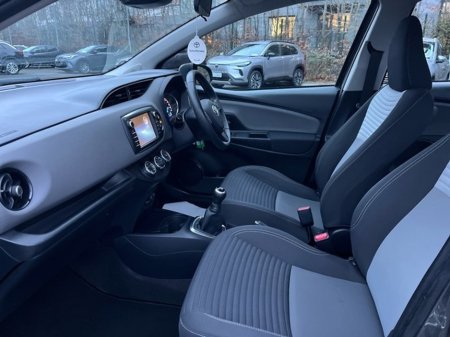 2019 Toyota Yaris YARIS 1.0 5DR LUNA €16,950 thumbnail