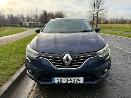 2020 Renault Megane ONE OWNER LOW MILEAGE SIGNATURE MODEL €14,950 thumbnail