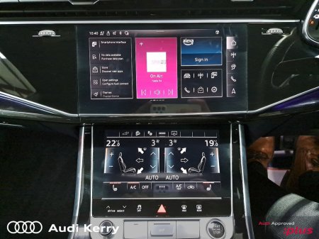 2024 Audi Q8 55TFSI E 394BHP QUATTRO S-LINE AUTOMATIC €84,900 thumbnail