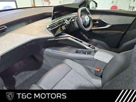 2025 Peugeot 3008 Allure Hybrid - Front & Rear Sensors & Camera, Auto Lights & Wipers, Adaptive Cruise Control, Wireless Apple Carplay/ Android Auto €40,995 thumbnail