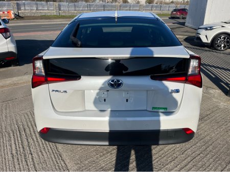 2020 Toyota Prius - thumbnail 5