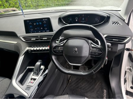 2019 Peugeot 3008 ALLURE 1.2 130 AUTOMATIC 6.2 4 €20,950 thumbnail