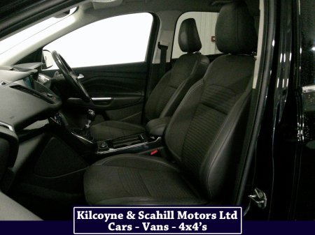 2017 Ford Kuga 2.0 TDCI TITANIUM 2WD 150 150PS 5DR thumbnail