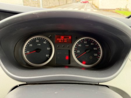 2010 Renault Trafic - thumbnail 16