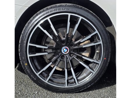 2021 BMW 5 Series - thumbnail 6