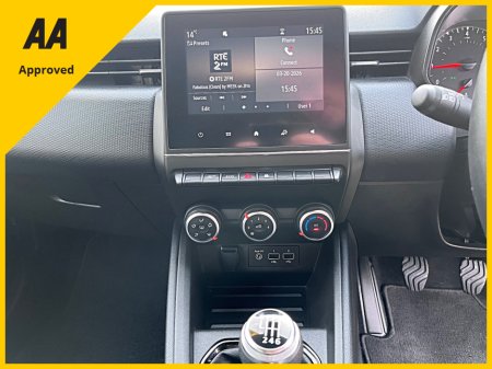 2022 Renault Clio - thumbnail 25