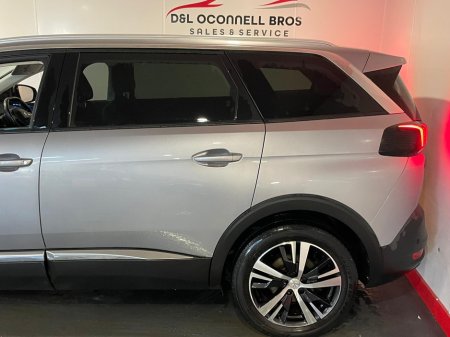 2020 Peugeot 5008 - thumbnail 14