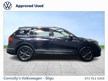2023 Volkswagen Tiguan LIFE 2.0TDI 122HP €35,945 thumbnail
