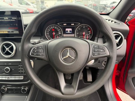 2017 Mercedes-Benz A Class 160d 1.6Cdi STYLE thumbnail