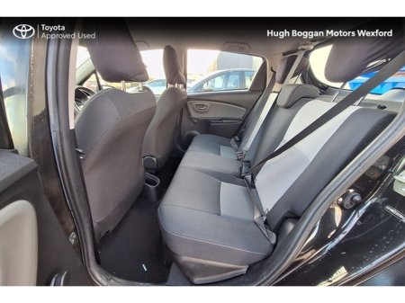 2018 Toyota Yaris - thumbnail 7