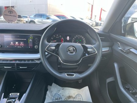 2023 Skoda Octavia - thumbnail 9