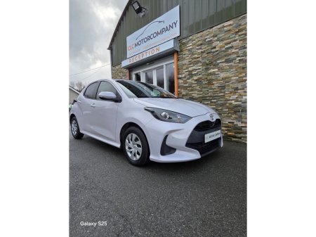 2020 Toyota Yaris  €14,950 thumbnail
