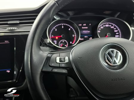 2019 Volkswagen Touran (192) HIGHLINE 2.0 TDI 150PS DSG AUTO 7 SEATER €27,495 thumbnail
