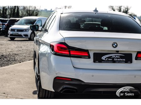 2022 BMW 5 Series - thumbnail 10
