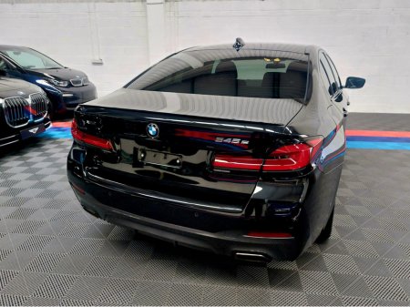 2021 BMW 5 Series 212 545 XDRIVE M SPORT PRO (MASSIVE SPEC )VISIBILITY PACKAGE WITH LASER LIGHTS  - DRIVER ASSIST PROF PACK- PARK ASSIST PROF PACK-  TECH PLUS PACKAGE - HEADS UP- HARMON KARDON - ACTIVE CRUISE CONTROL